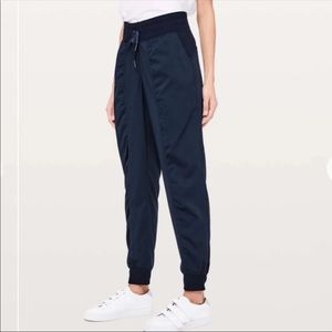 Lululemon Dance Studio Joggers navy 14